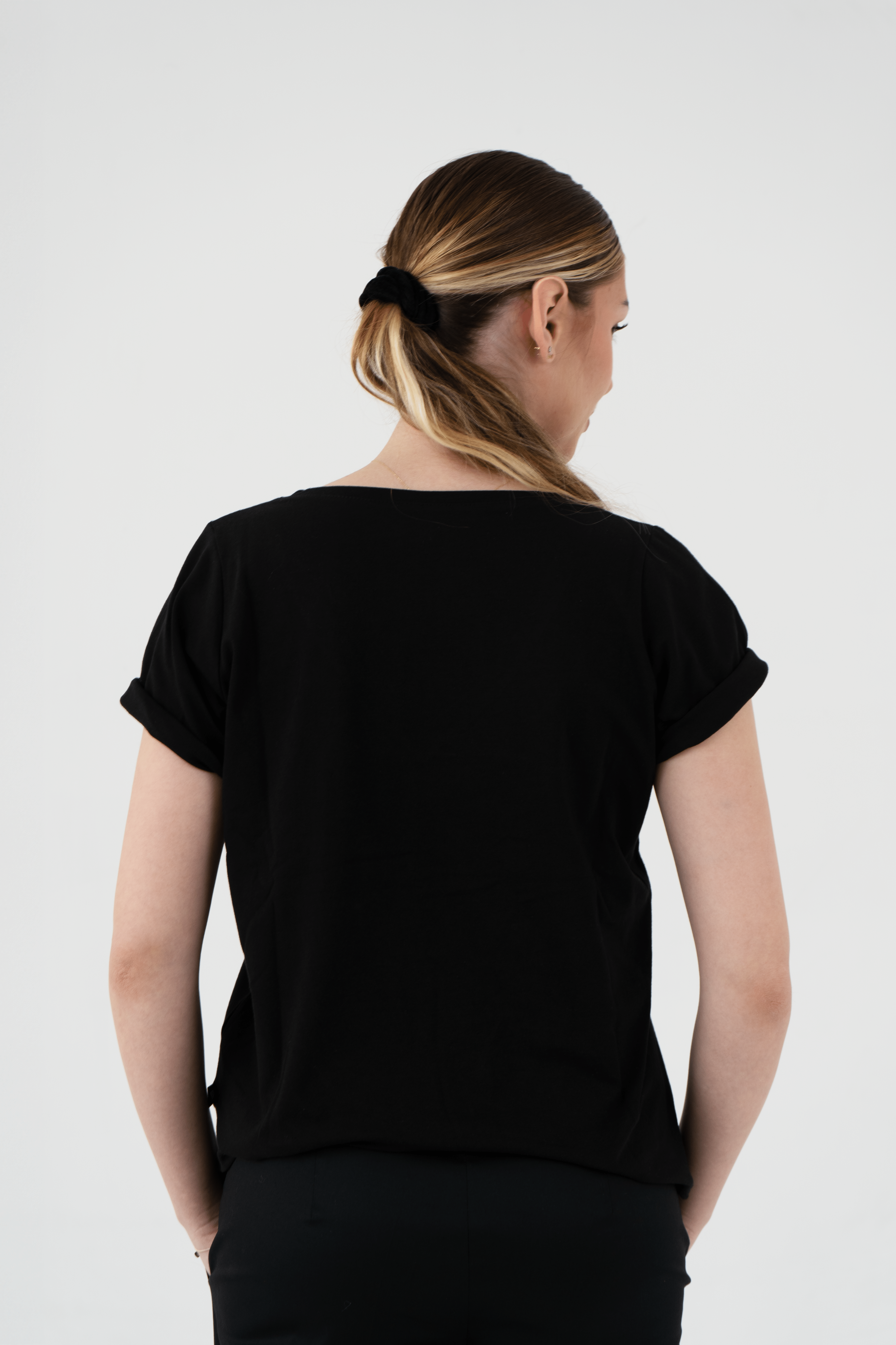 stylish doctor odzież ubrania medyczne ubrania do gabinetu laboratoryjne ochronne stomatologiczne fizjoterapeutyczne bluzka sara 009