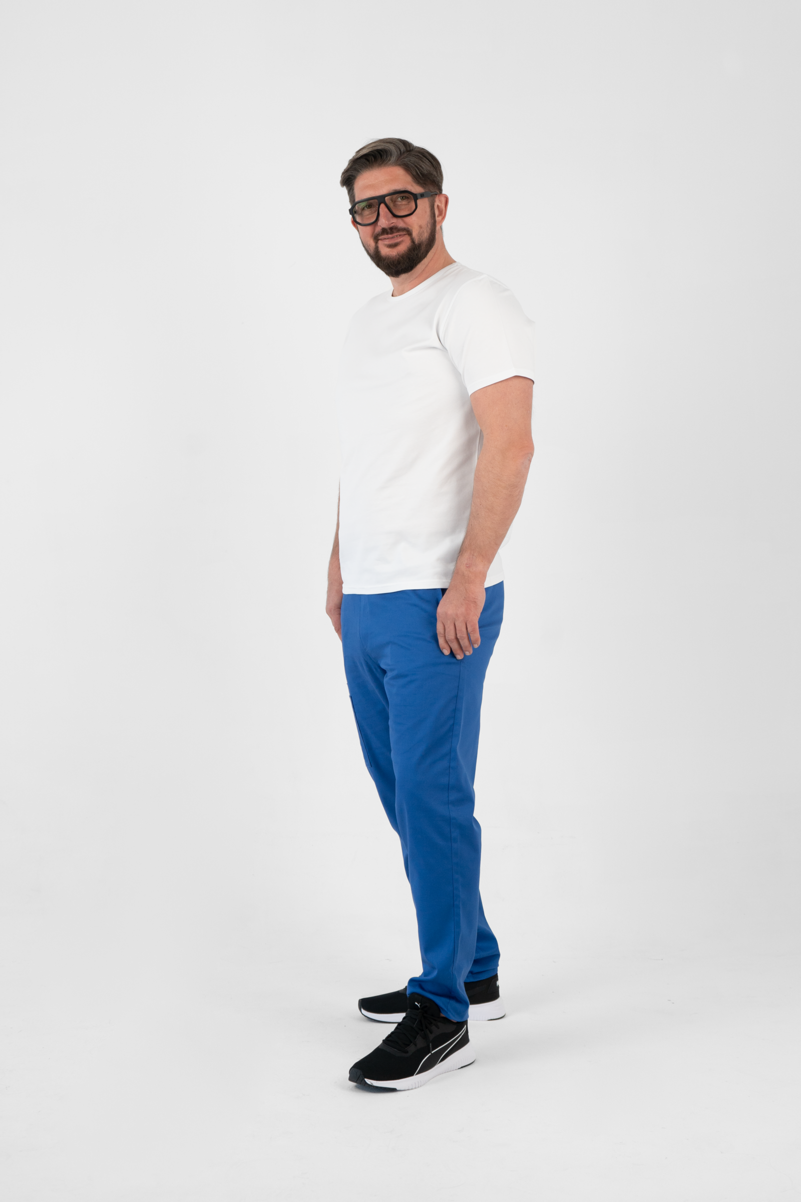 stylish doctor medical clothing attire Luca t-shirt Fabio pants 004