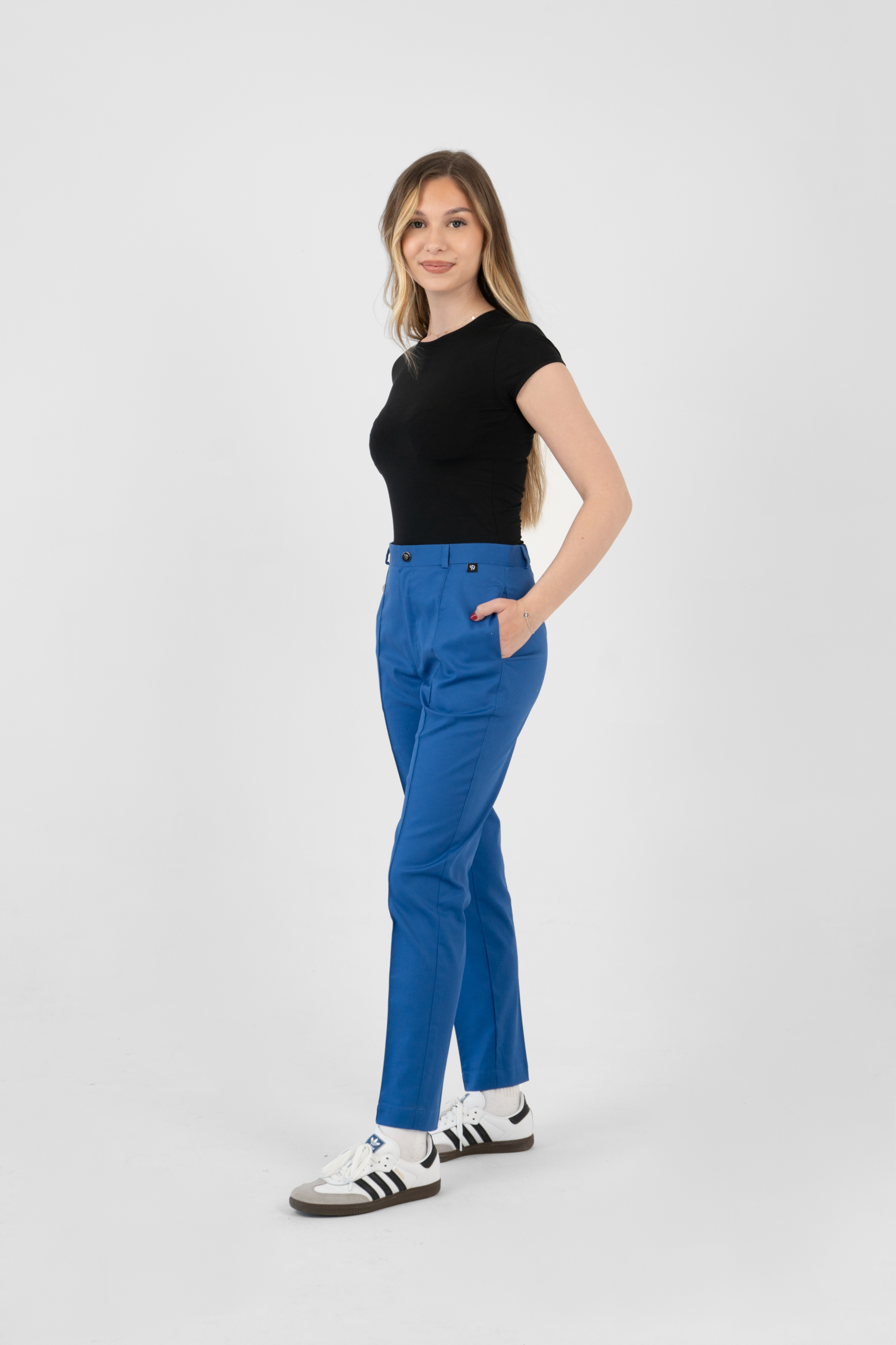 stylish doctor medical clothing attire Sara t-shirt Julietta pants 006