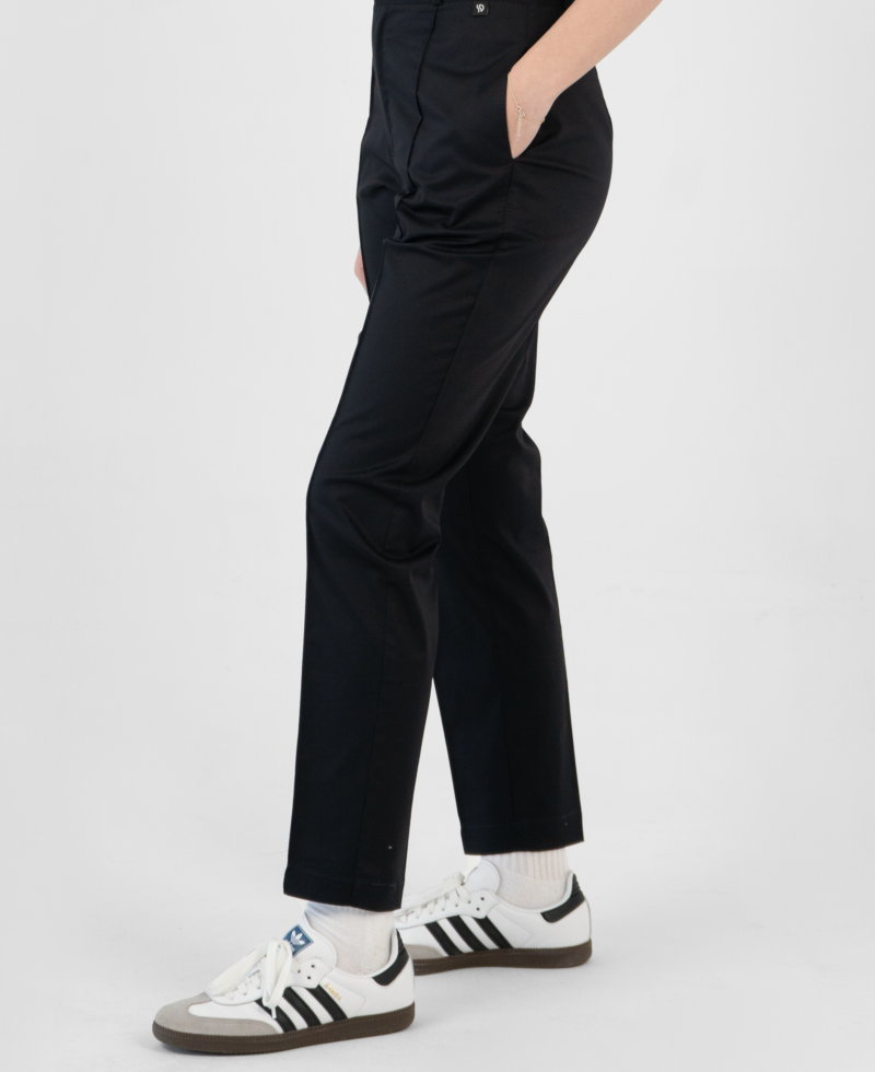 stylish doctor medical clothing attire Sara t-shirt Julietta pants 010