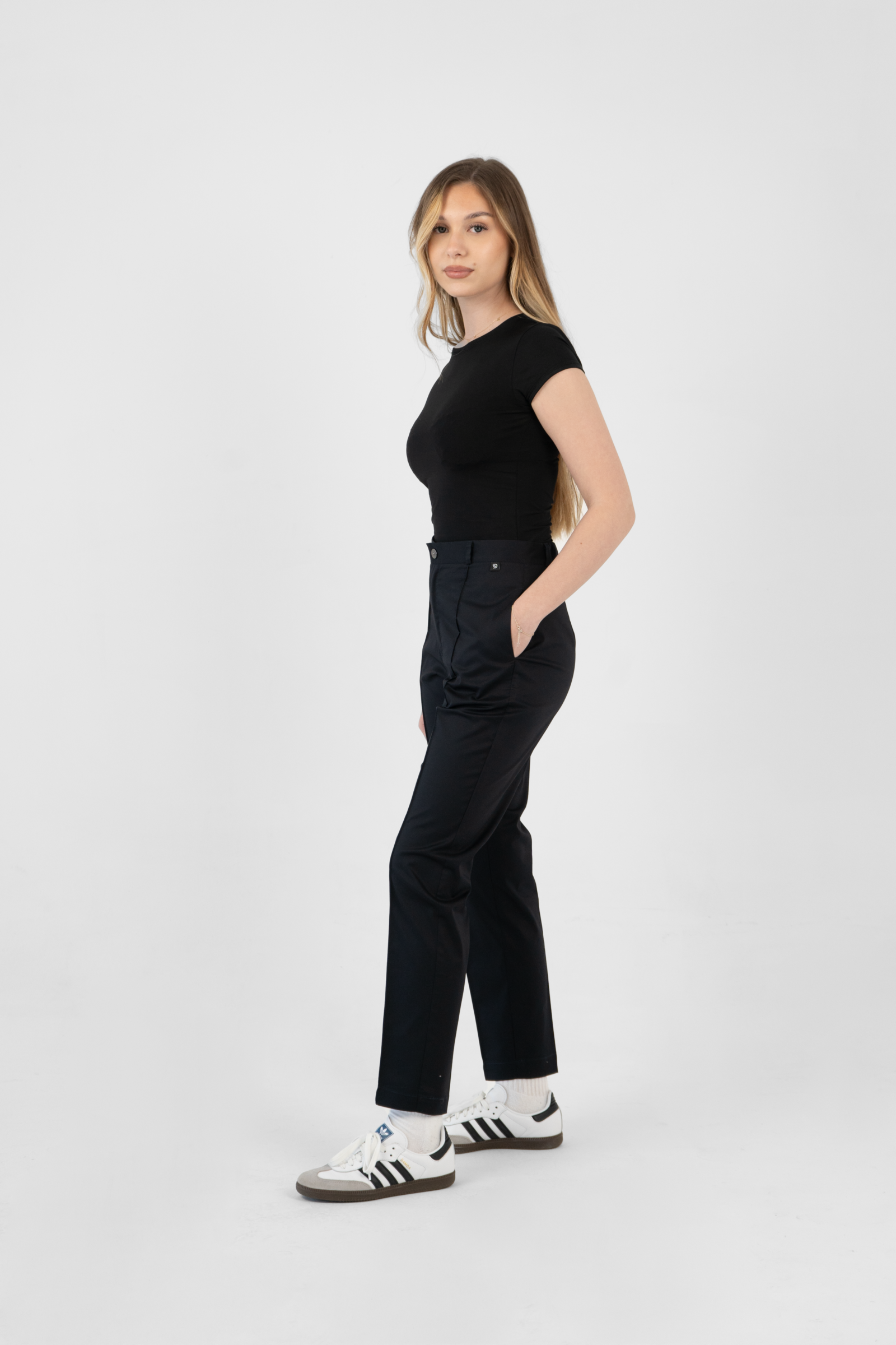 stylish doctor medical clothing attire Sara t-shirt Julietta pants 011