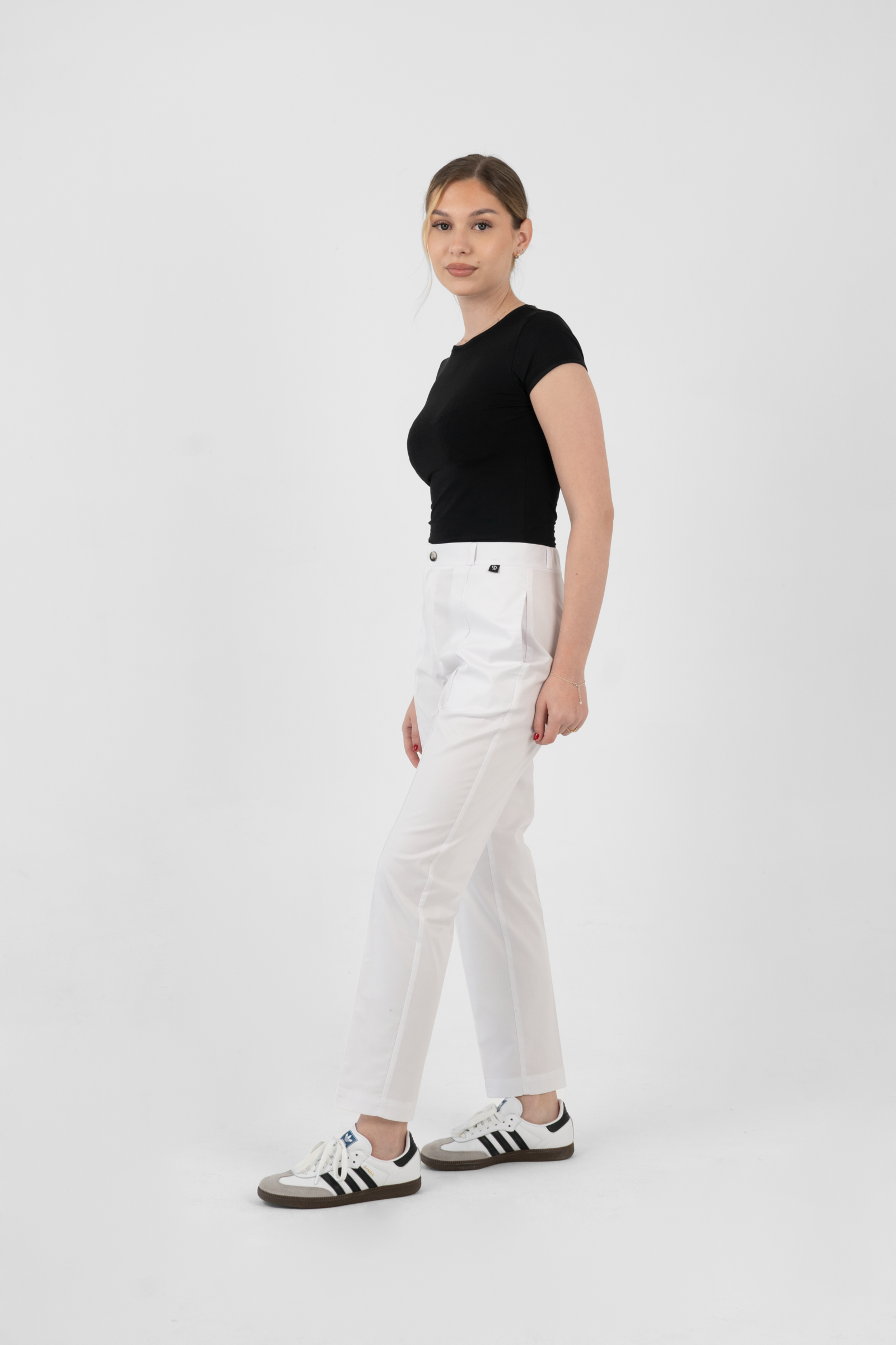 stylish doctor medical clothing attire Sara t-shirt Julietta pants 015